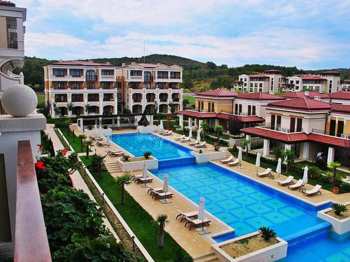Private Apartment In Green Life Beach Resort 索佐波尔 外观 照片